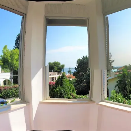 Indipendente A Due Passi Dal Mare Villa Fontane Bianche