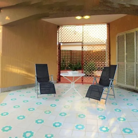 Indipendente A Due Passi Dal Mare Villa Fontane Bianche