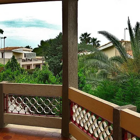 Indipendente A Due Passi Dal Mare Villa