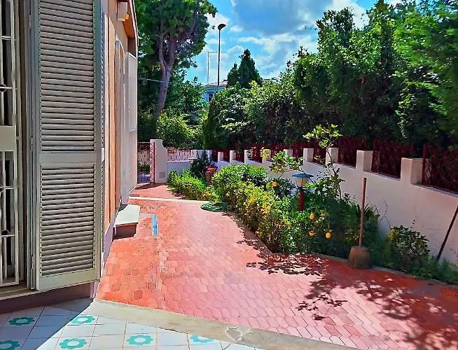 Indipendente A Due Passi Dal Mare 别墅 冯塔尼比安奇