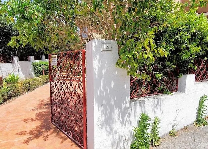 Indipendente A Due Passi Dal Mare 冯塔尼比安奇